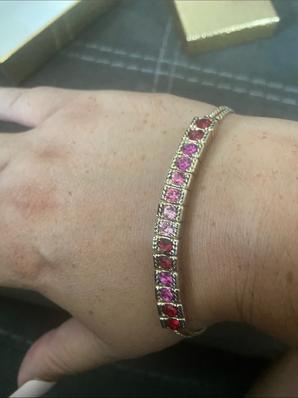 NWOT ADJUSTABLE STONED BRACELET